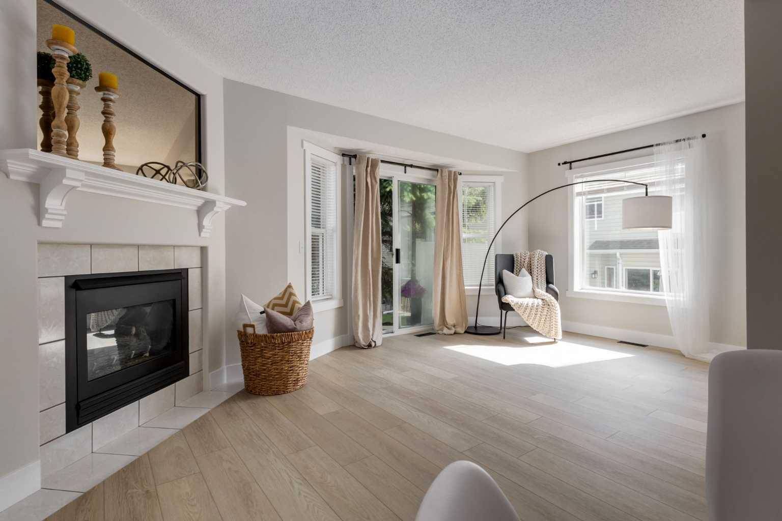 Calgary, AB T2Y 3E8,16 Millrise GN Southwest