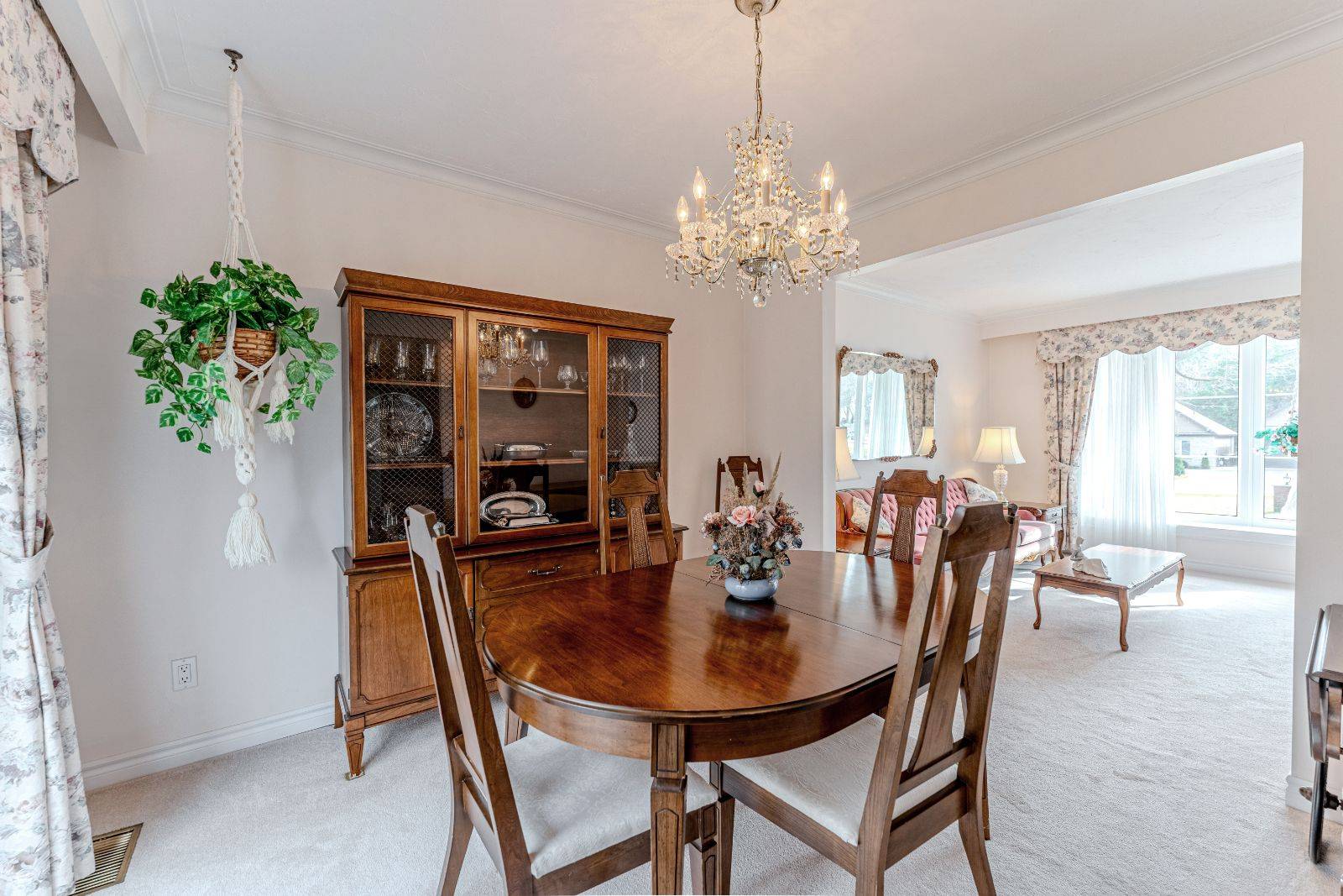 Innisfil, ON L9S 2L4,3782 Whitecap DR