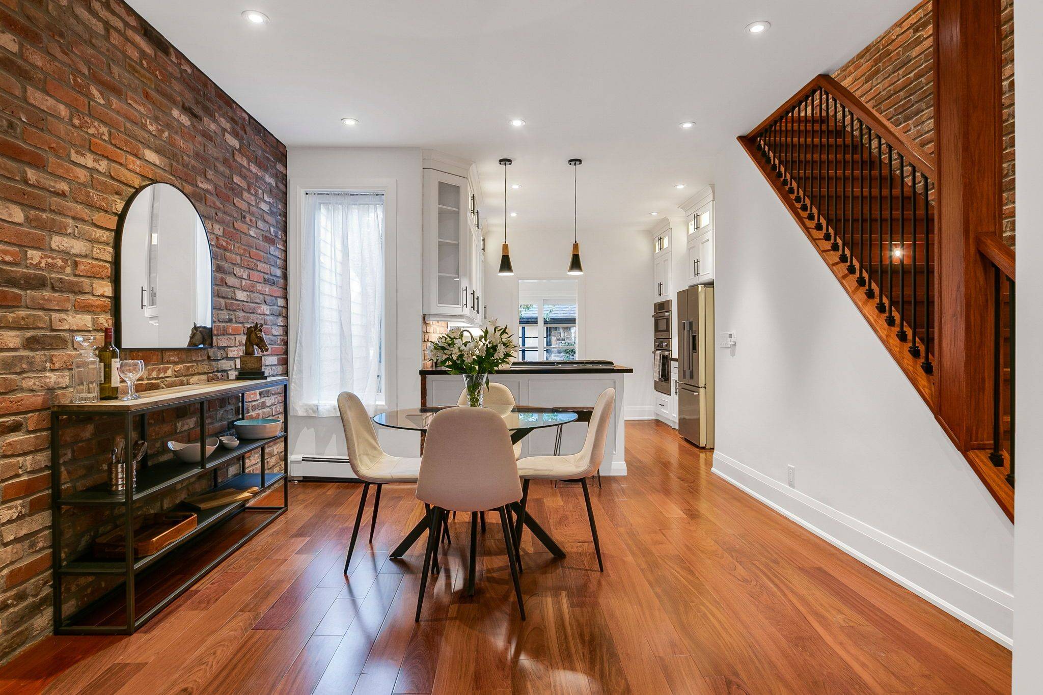 Toronto W02, ON M6P 2X6,414 Clendenan AVE