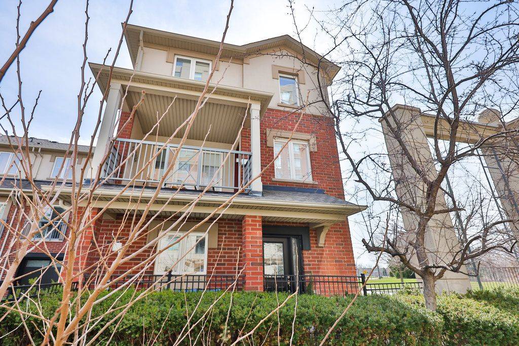 2303 Central Park DR #6, Oakville, ON L6H 0E5