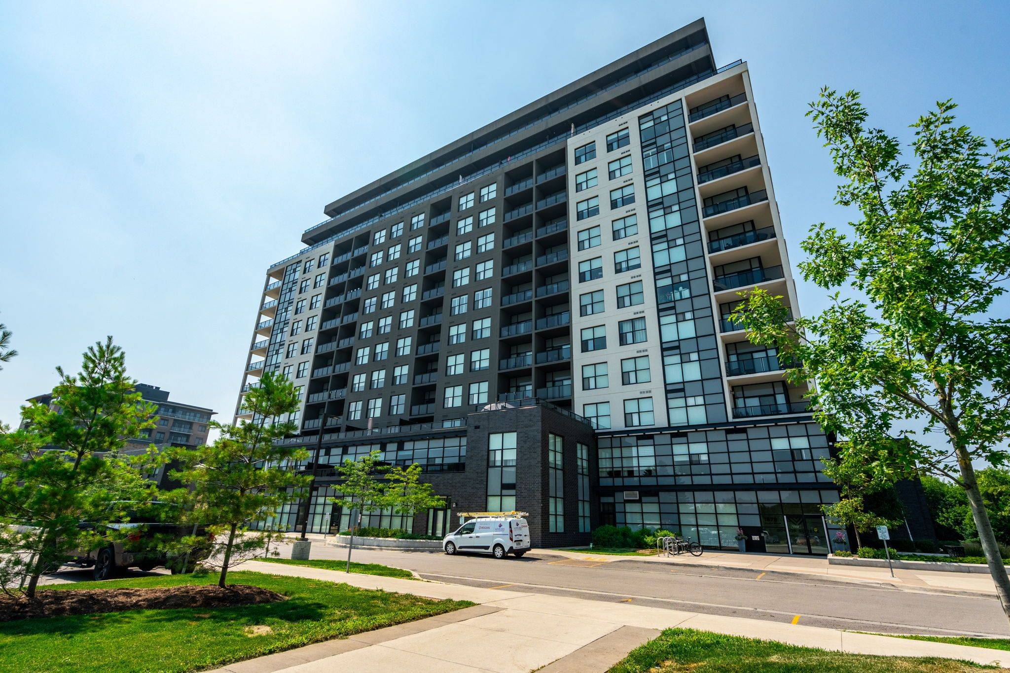 Guelph, ON N1L 0P4,1878 Gordon ST #814
