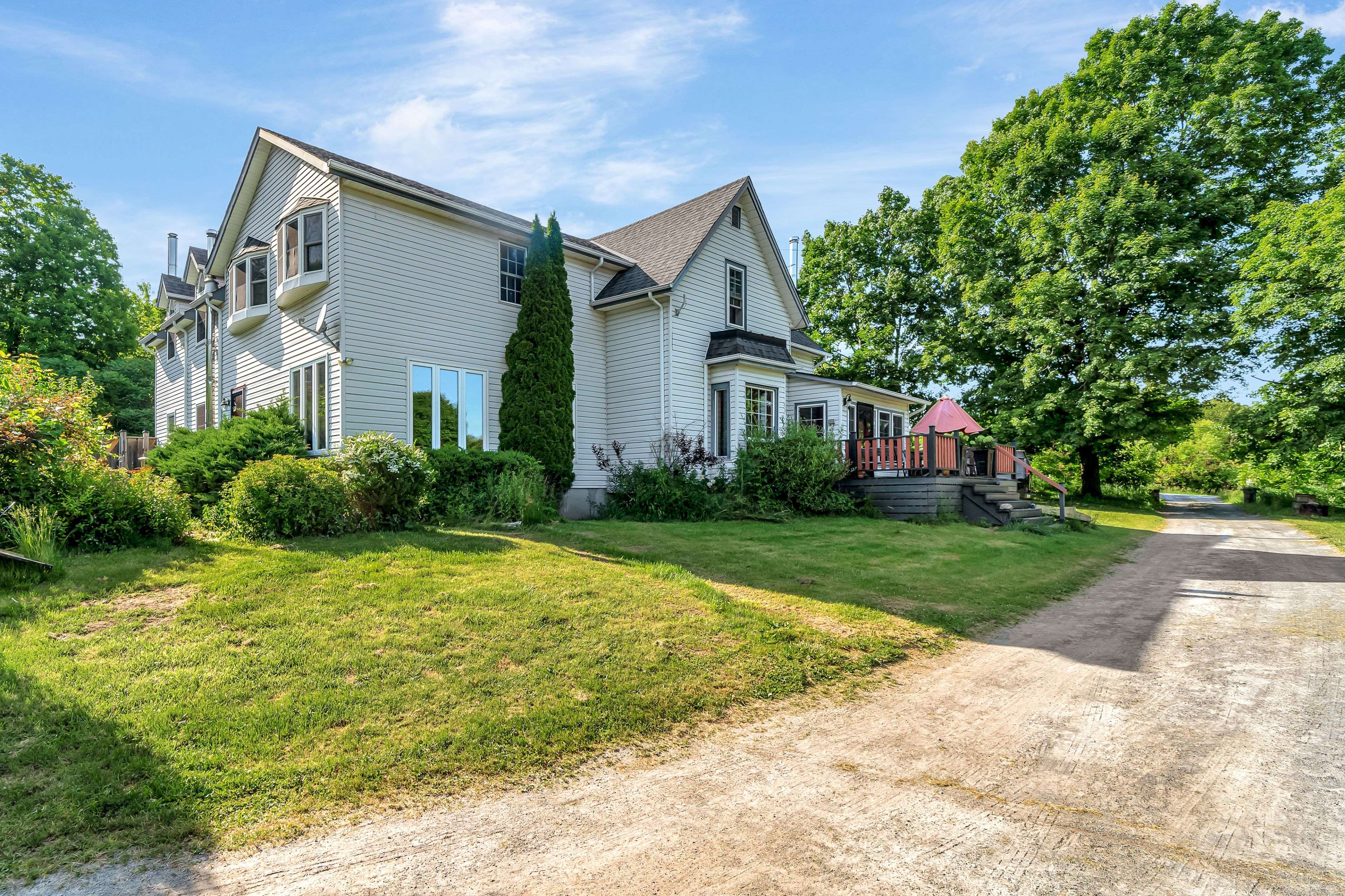 1495 Carman RD, Quinte West, ON K8V 5P4