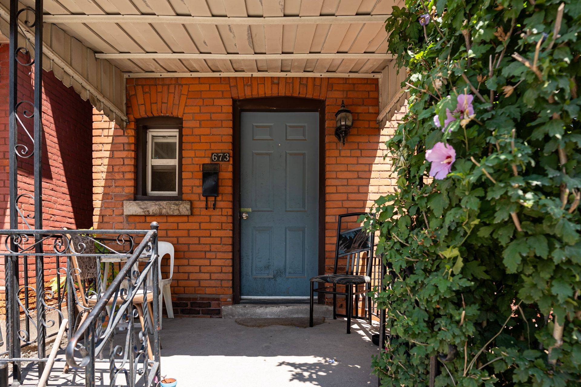 Hamilton, ON L8L 1V4,673 Wilson ST