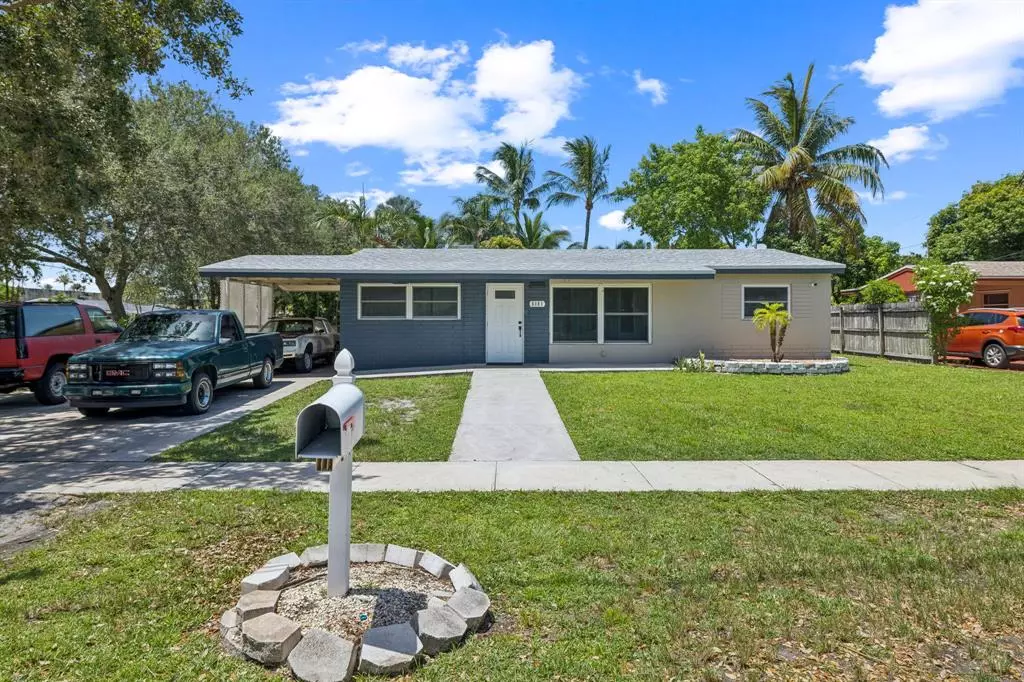 Plantation, FL 33317,5181 SW 14th St