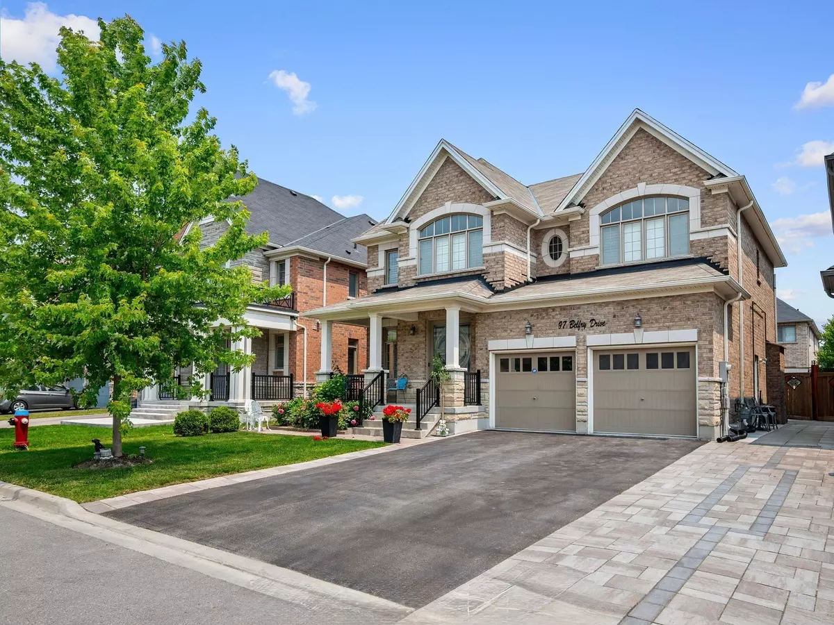 Bradford West Gwillimbury, ON L3Z 0V6,97 Belfry DR