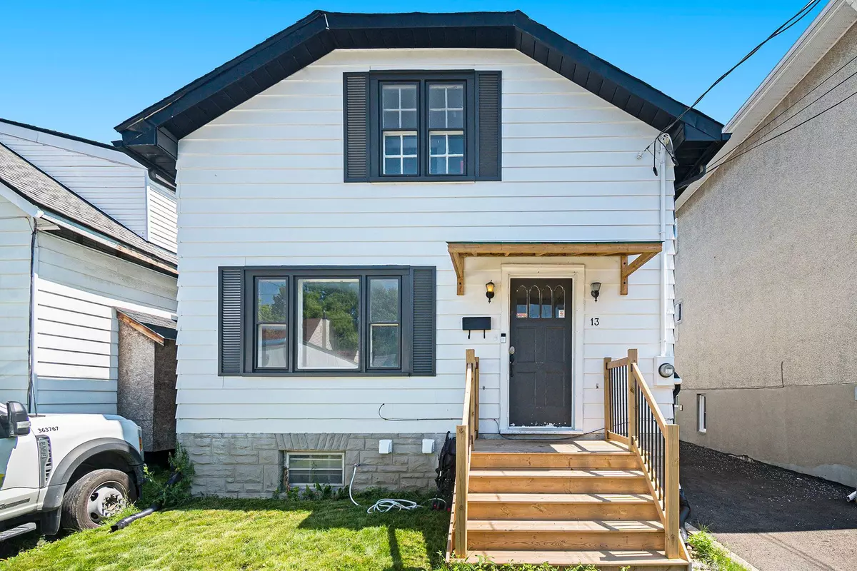 West Centre Town, ON K1Y 1K2,13 Pinehurst AVE