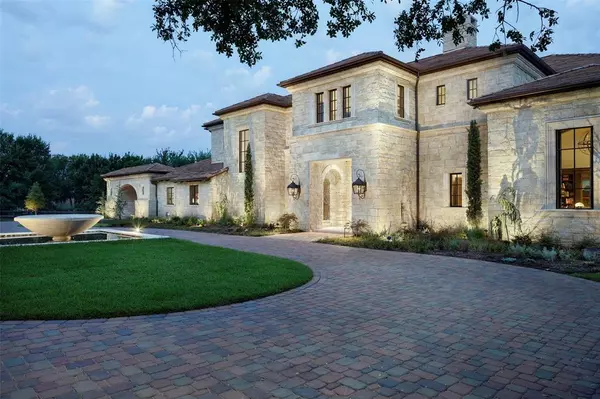 Southlake, TX 76092,690 S Peytonville Avenue