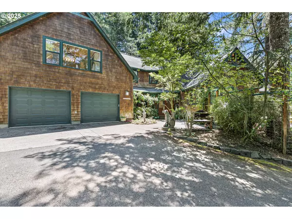 28072 BRIGGS HILL RD, Eugene, OR 97405