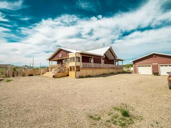 51 N 2 ST East, Hill Spring, AB T0K1E0