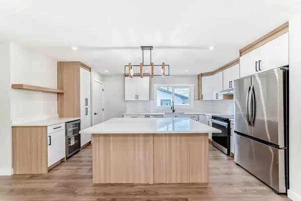 Calgary, AB T2A 3L7,1239 Mardale DR Northeast