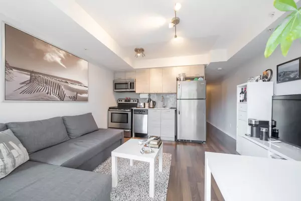 Toronto C01, ON M6K 0A3,20 Joe Shuster WAY #1208
