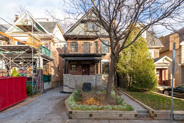 31 Hilton AVE, Toronto C02, ON M5R 3E5