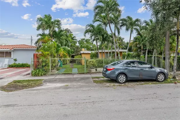 Miami, FL 33126,5239-5241 NW 4th Ter