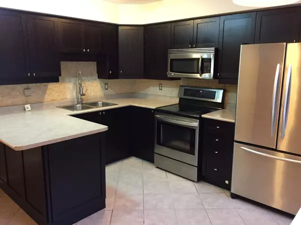 Mississauga, ON L5B 0B7,764 Neighbourhood CIR #4