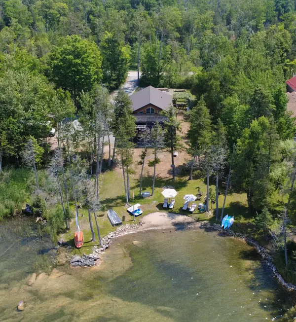 154 JULIAN LAKE RD, North Kawartha, ON K0L 3E0
