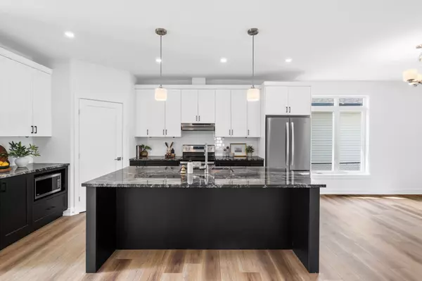 Smiths Falls, ON K7A 5H4,293 WOOD AVE