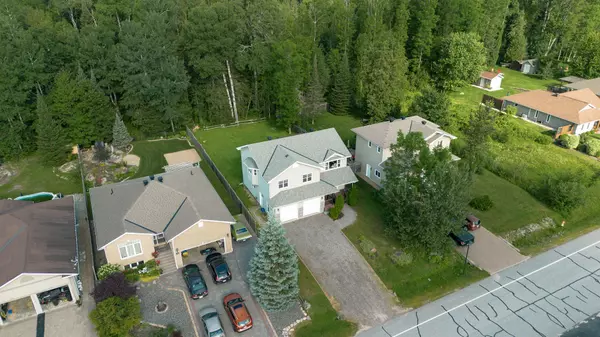 Callander, ON P0H 1H0,293 Osprey CRES