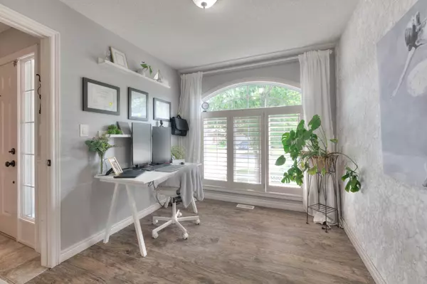Woolwich, ON N3B 3N8,206 Brookmead ST