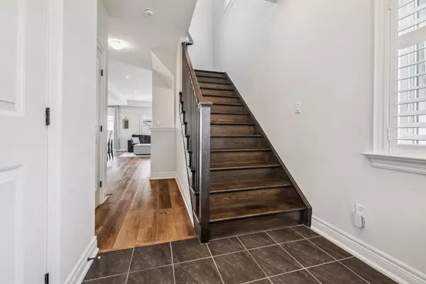 West Lincoln, ON L0R 2A0,92 Severino CIR #1