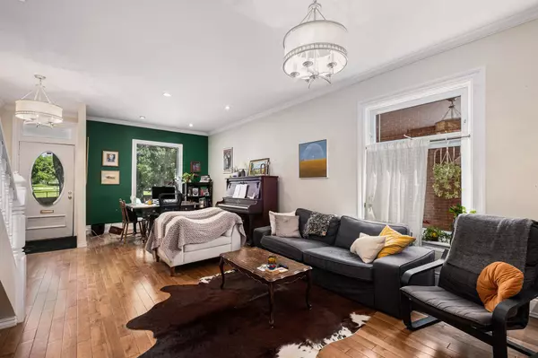 Ottawa Centre, ON K1R 5P4,636 Gladstone AVE