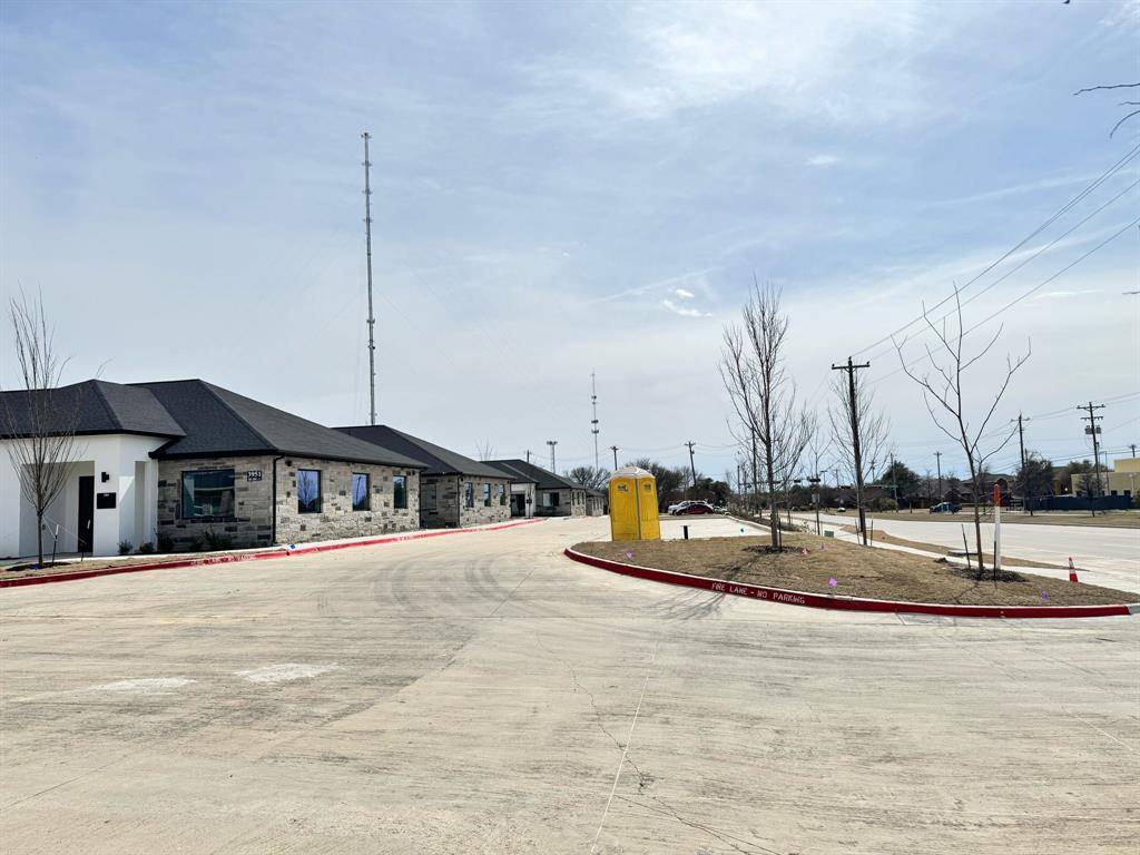 Mckinney, TX 75070,3951 Alma Road #401