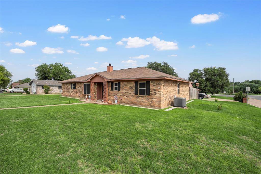 Hewitt, TX 76643,601 Circle Creek Drive