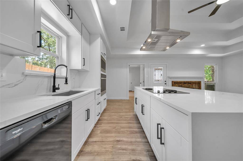 Arlington, TX 76016,3901 Glengate Drive