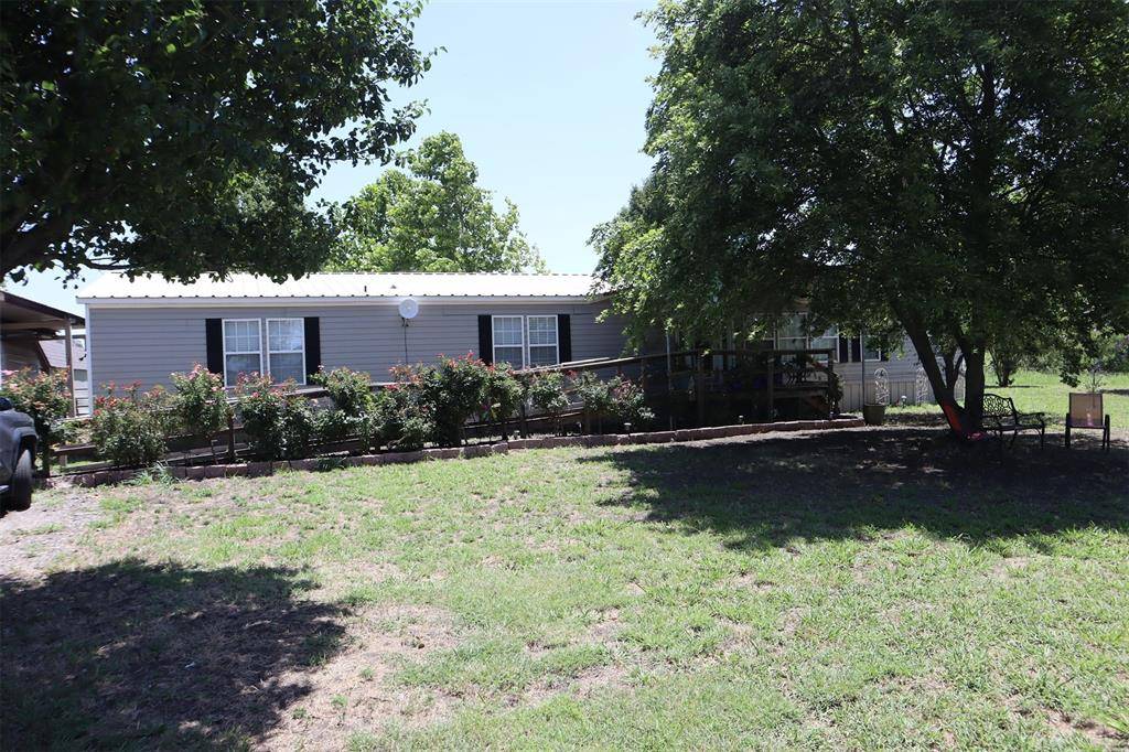 108 Darwin Road, Whitewright, TX 75491