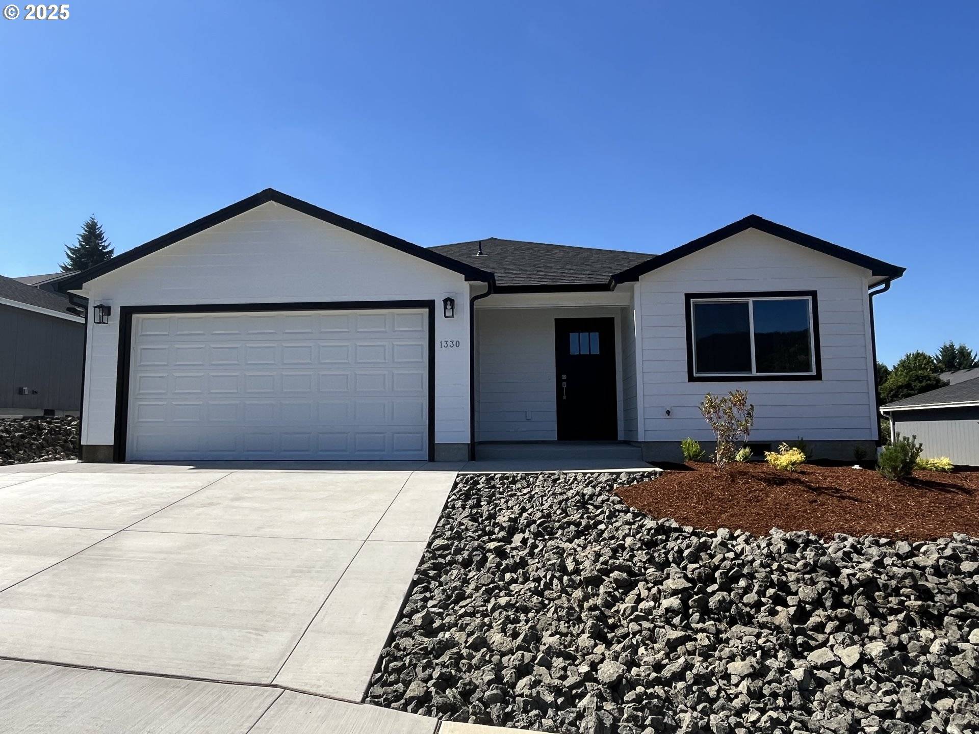 1330 NE SIMPSON LN, Myrtle Creek, OR 97457