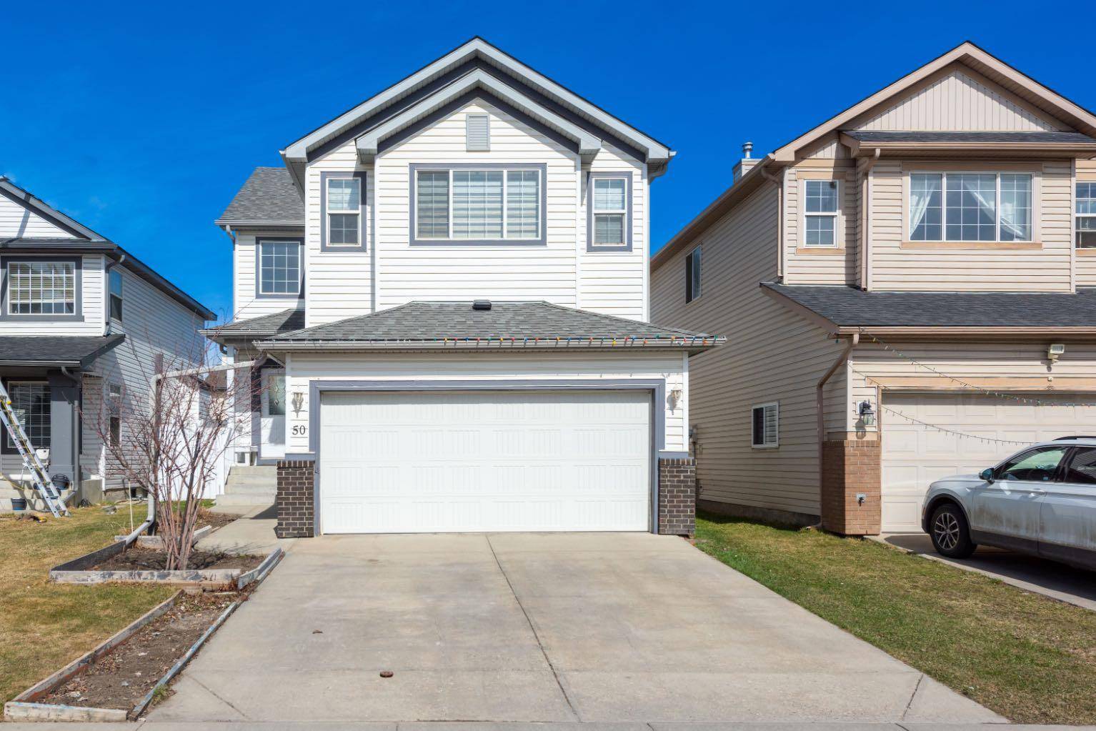 Calgary, AB T3J 4J8,50 Martha's Close NE