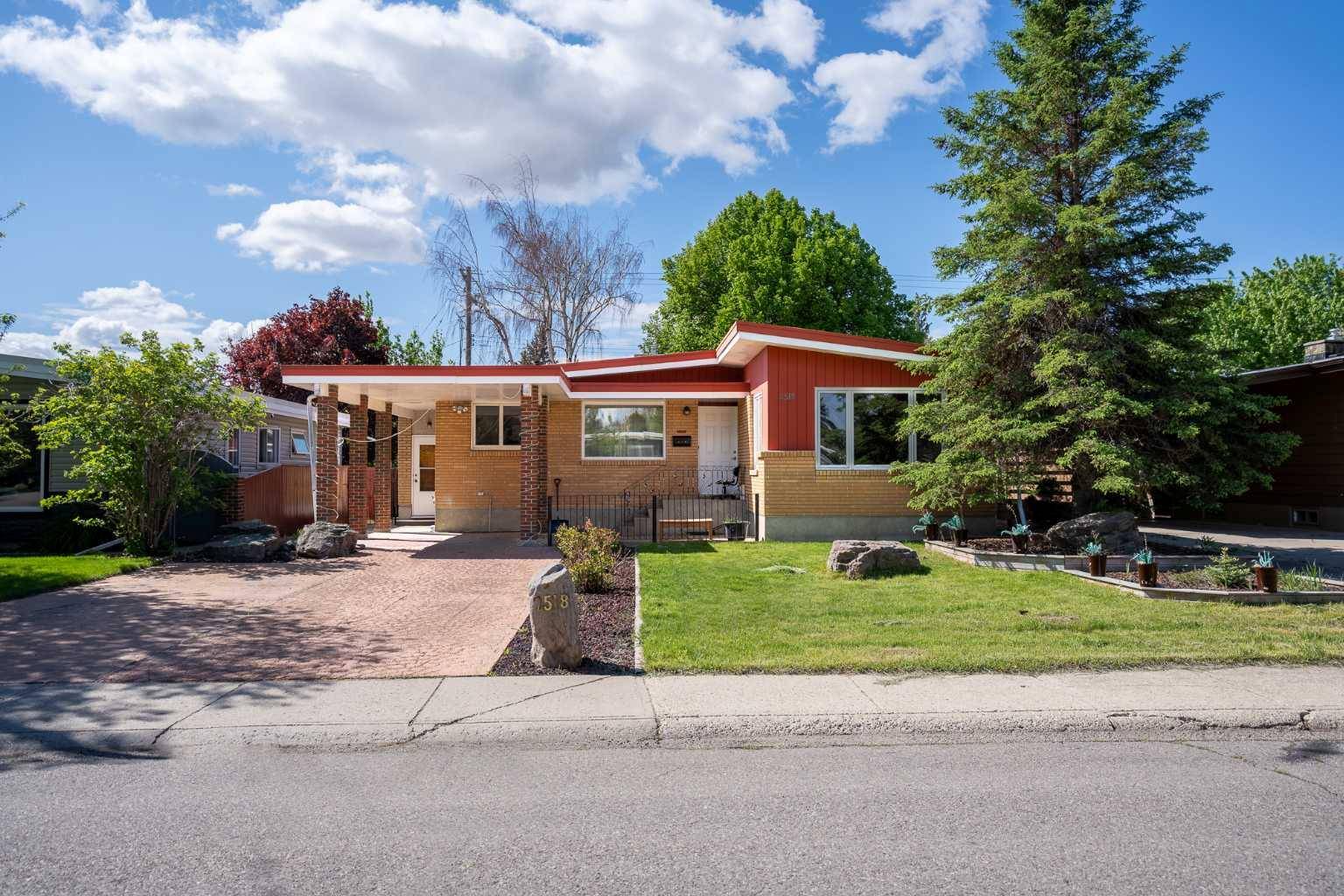 2518 15 AVE S, Lethbridge, AB T1K 0X8