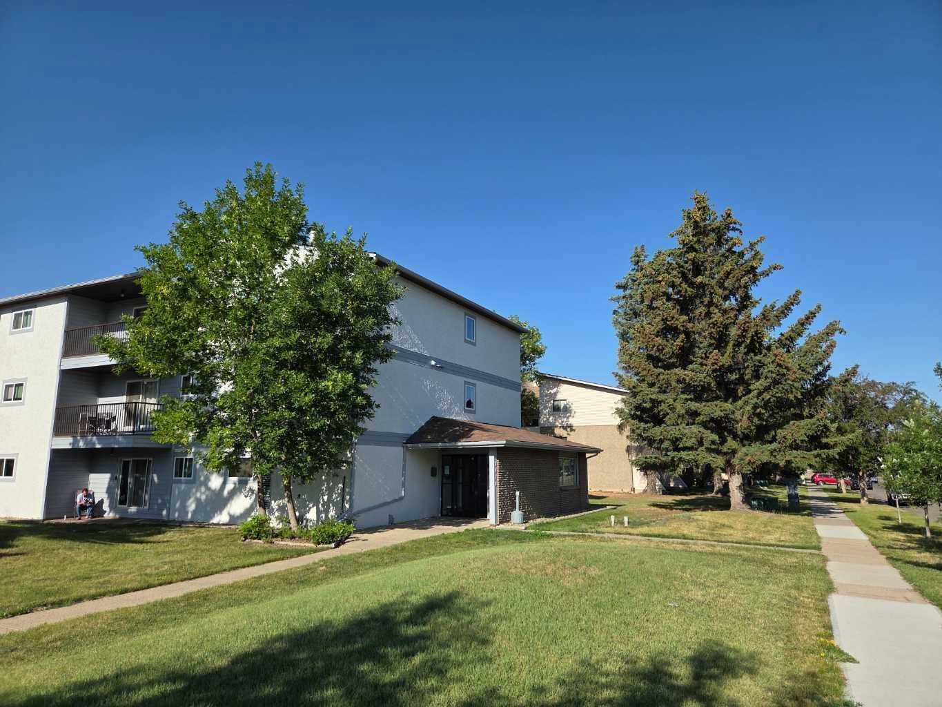 Lethbridge, AB T1K4K4,3410 23rd AVE S #31