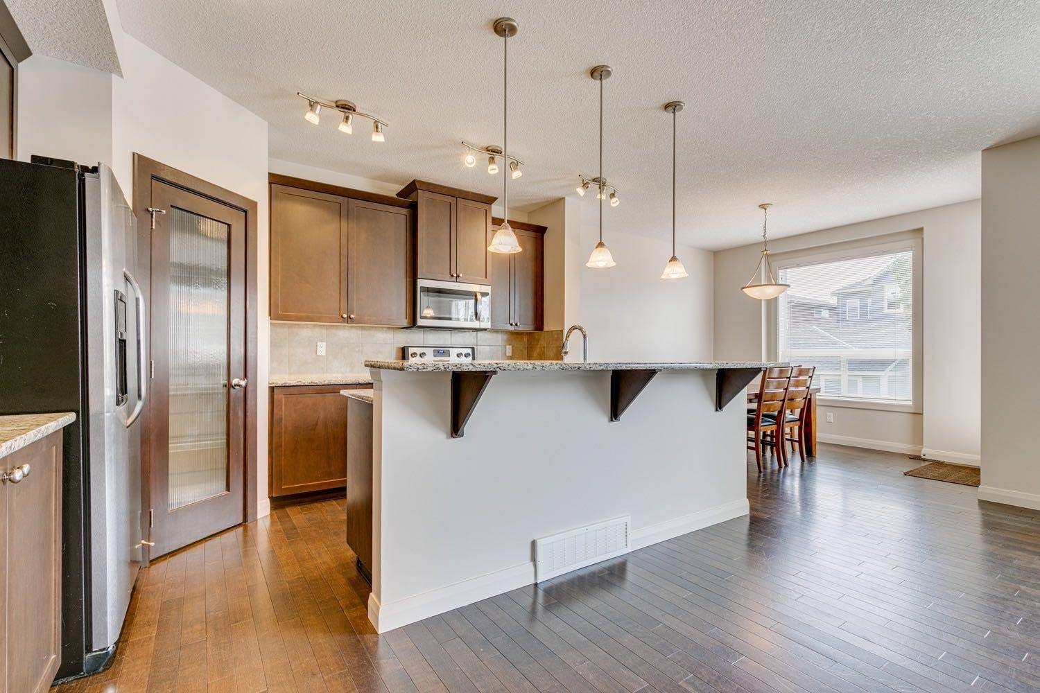 Calgary, AB T3P 0E1,159 Evansdale Common NW