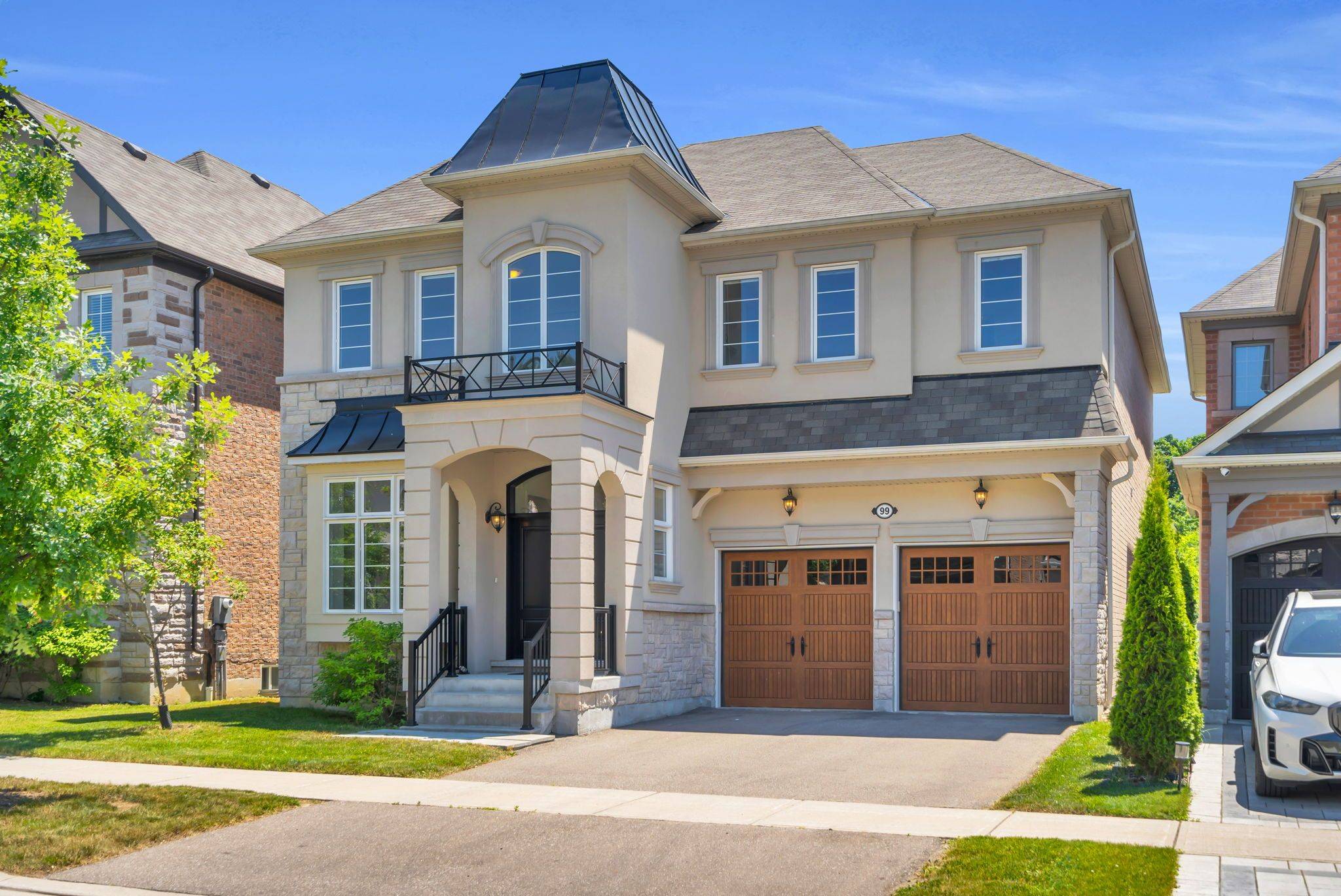 99 Bridgepointe CT, Aurora, ON L4G 3H8