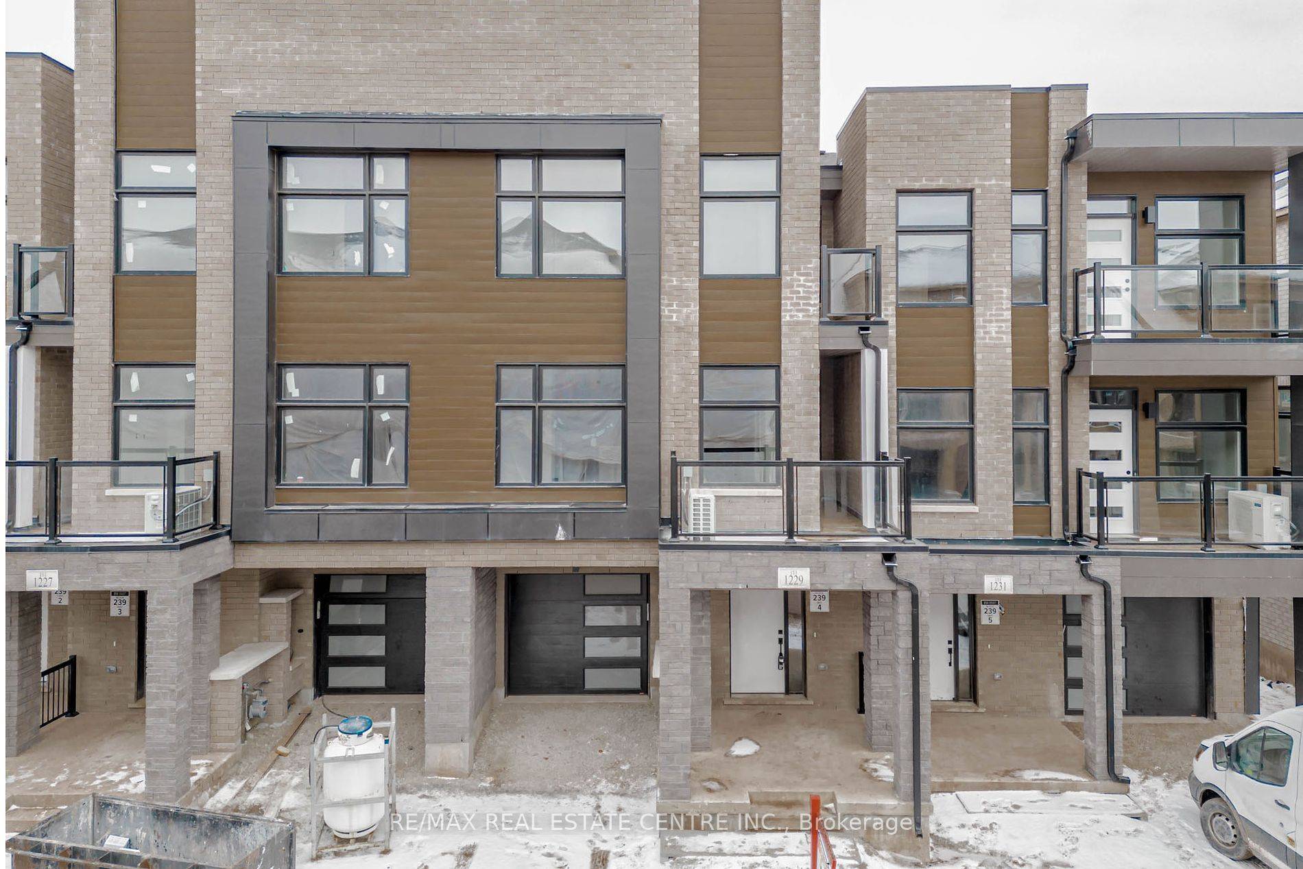 1229 Anthonia TRL, Oakville, ON L6H 7Y9