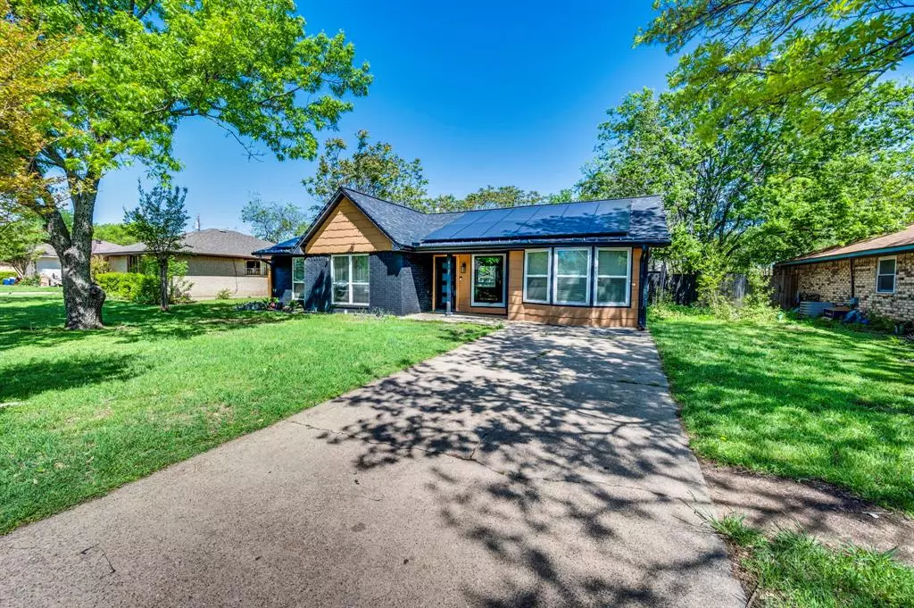 Midlothian, TX 76065,613 E Avenue F