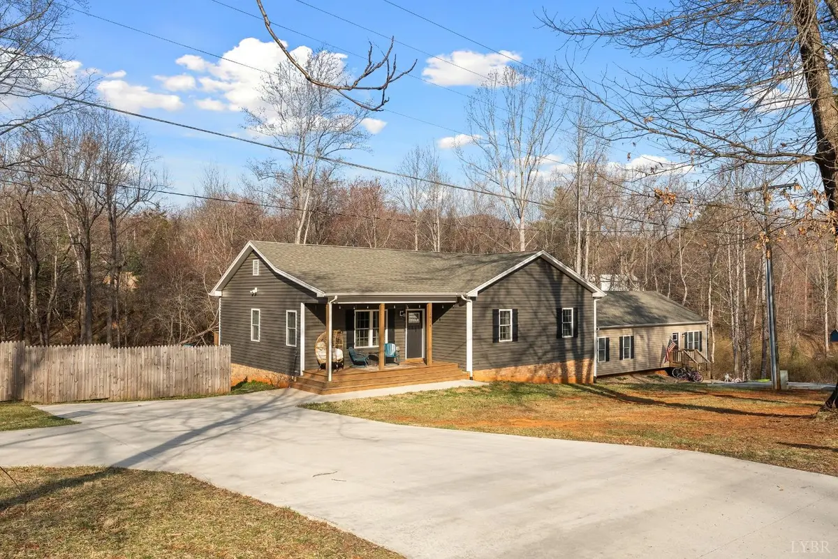 1914 Walnut Hollow Rd, Lynchburg, VA 24503