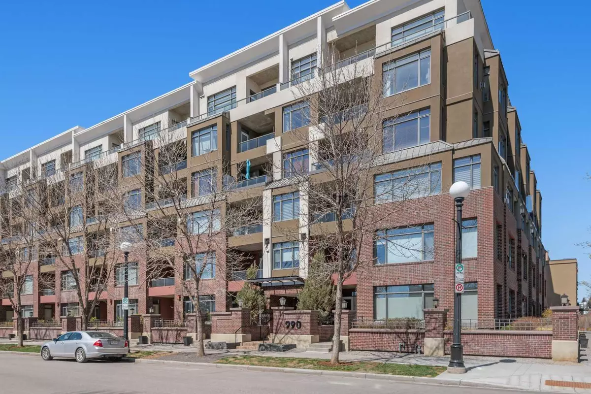Calgary, AB T2E 2M9,990 Centre AVE Northeast #524