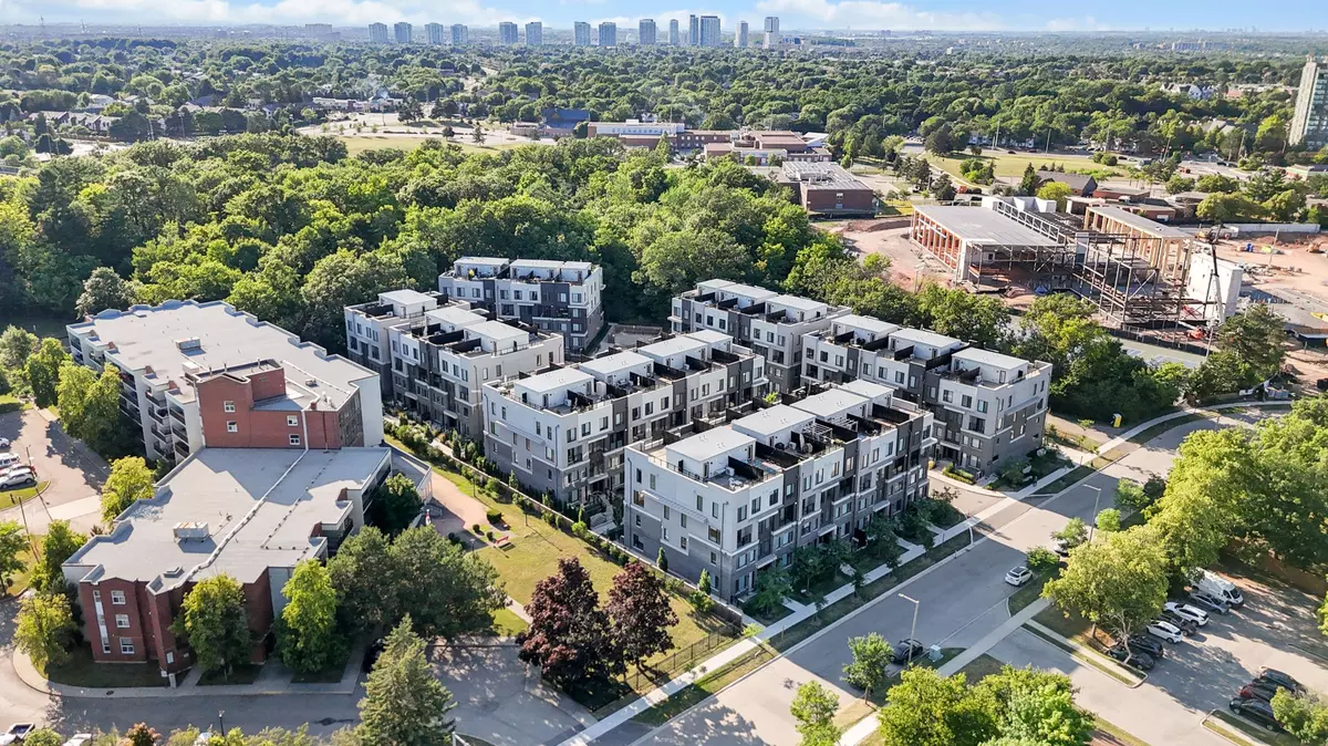 Mississauga, ON L5L 2M5,3476 Widdicombe WAY #9