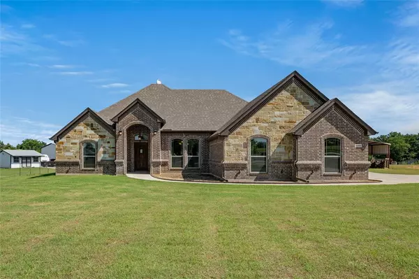 2255 J E Woody Road, Springtown, TX 76082