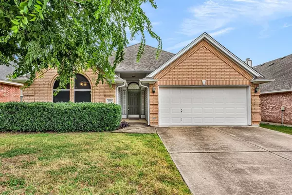 6501 Stockton Drive, Fort Worth, TX 76132
