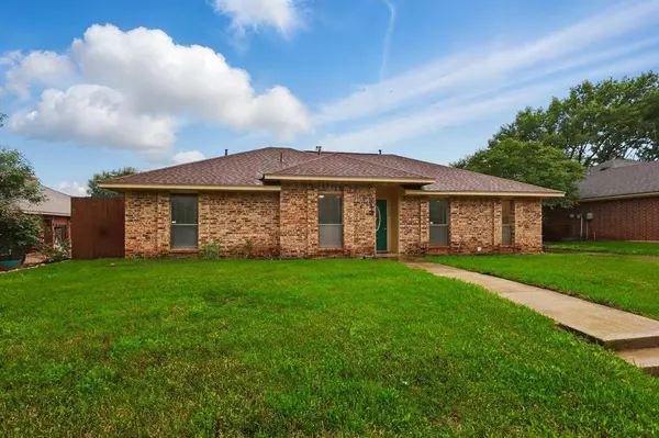 Coppell, TX 75019,813 Leslie Lane