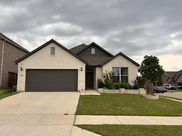 400 Kirkham Drive, Fort Worth, TX 76131