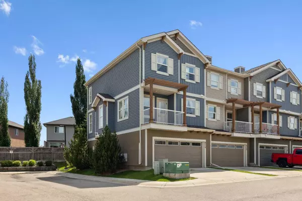 Calgary, AB T3M 0P8,10 AUBURN BAY AVE SE #614