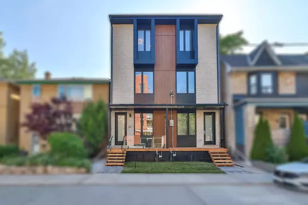 46A Pape AVE, Toronto E01, ON M4M 2V6