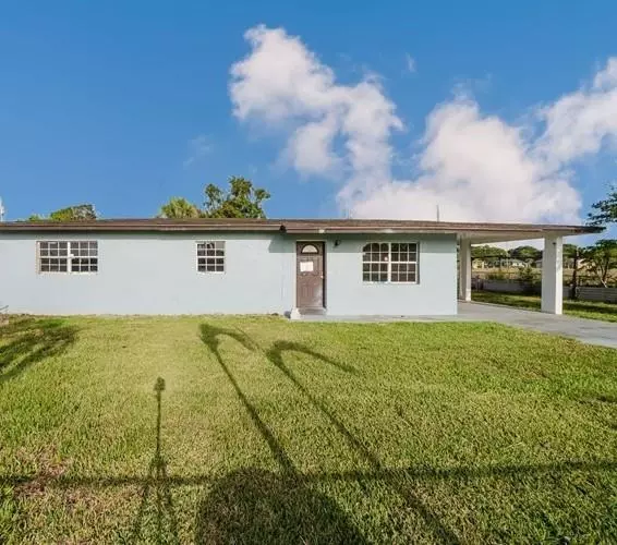 117 Academy Dr, Fort Pierce, FL 34946