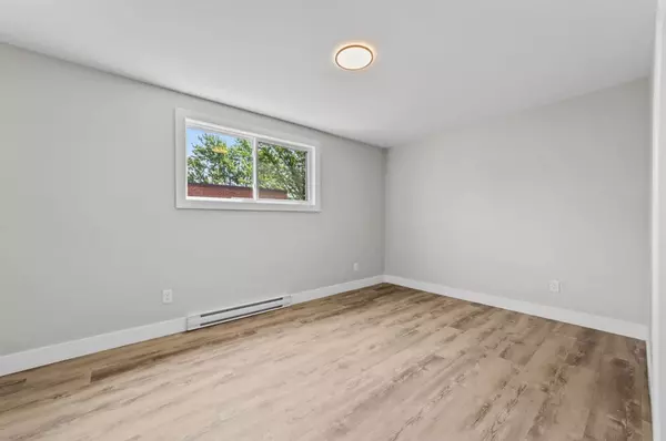 London South, ON N5Z 3A8,400 SCENIC DR #Unit 11