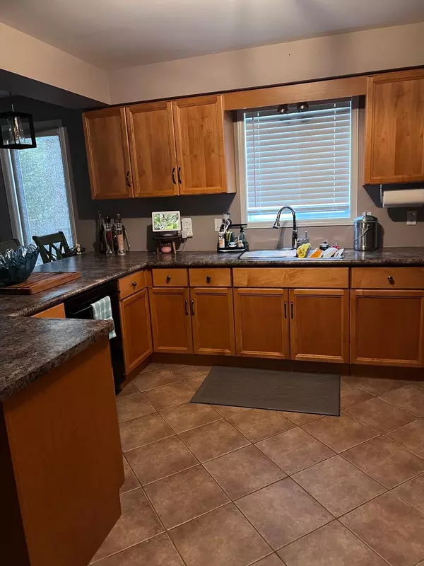London North, ON N6G 0C7,2115 Foxwood AVE