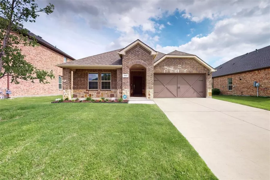 1517 Estivella Drive, Little Elm, TX 75068