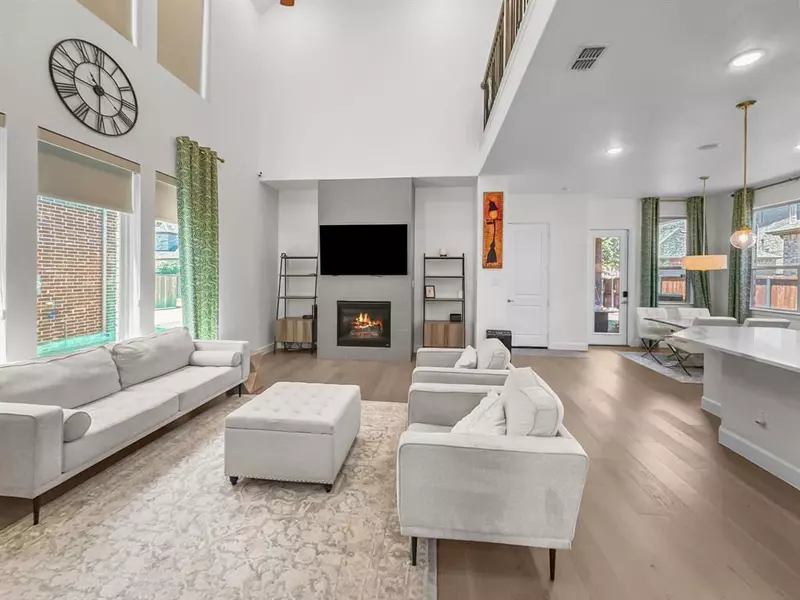 1489 Wittington Place, Farmers Branch, TX 75234
